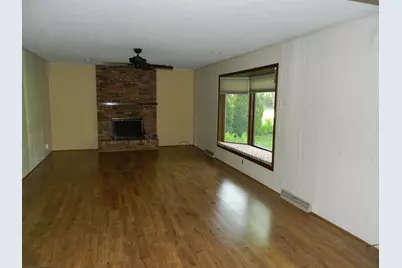 5933 Creekside Lane, Rockford, IL 61114 - Photo 7