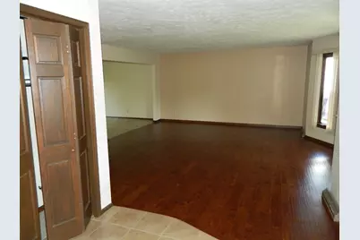 5933 Creekside Lane, Rockford, IL 61114 - Photo 3