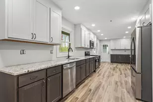 4708 Edgewood Hills, Rockford, IL 61108 - Photo 17