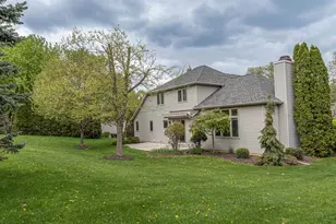 5335 Parliament Pl, Rockford, IL 61107 - Photo 37