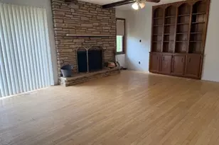 1041 Donna Dr, Belvidere, IL 61008 - Photo 11