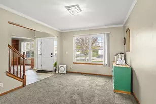 7238 Price Dr, Machesney Park, IL 61115 - Photo 9