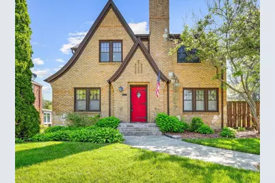 117 N Highland Avenue, Rockford, IL 61107 - Photo 1