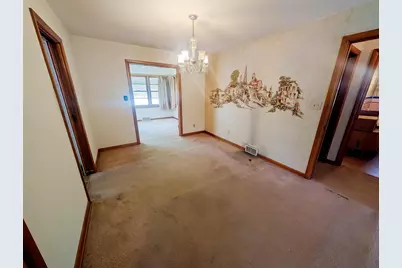1712 Oxford Street, Rockford, IL 61103 - Photo 3