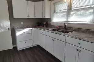617 Gardner St, Belvidere, IL 61008 - Photo 17