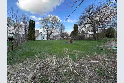 2855 W Florence Rd, Freeport, IL 61032 - Photo 11