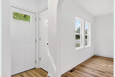 2031 Ridge Avenue, Rockford, IL 61103 - Photo 5