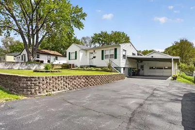 199 E Wilson Avenue, Loves Park, IL 61115 - Photo 3