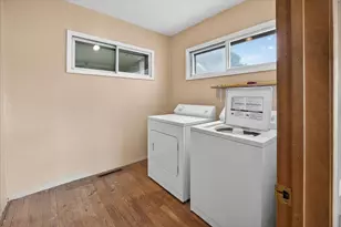 199 E Wilson Ave, Machesney Park, IL 61115 - Photo 11