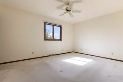 8642 Summerset Drive, Belvidere, IL 61008 - Photo 17