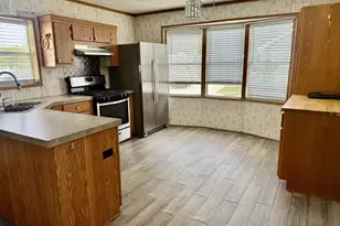2705 St Vincents Unit #2 Ave, Lasalle, IL 61301 - Photo 7