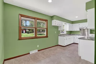 8320 Trudy Road, Rockford, IL 61108 - Photo 11