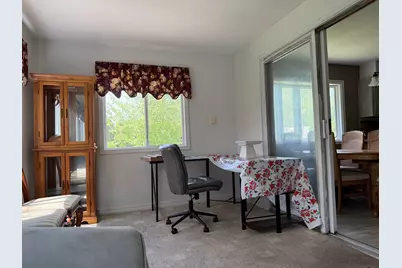 2041 Winchester Drive, Freeport, IL 61032 - Photo 23