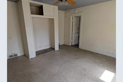 1315 S Rotzler Avenue, Freeport, IL 61032 - Photo 17
