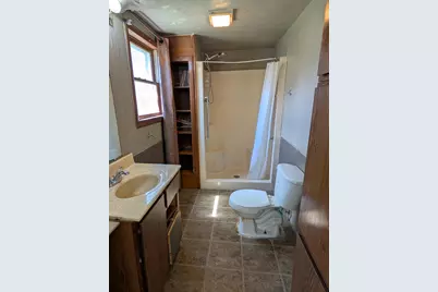 1315 S Rotzler Avenue, Freeport, IL 61032 - Photo 5