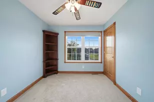 849 N Seven Hickory Dr, Byron, IL 61010 - Photo 19