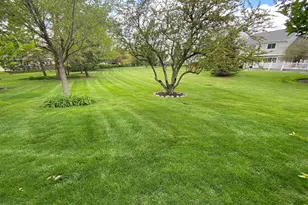 836 Golf Course Rd, Crystal Lake, IL 60014 - Photo 25