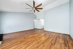 11103 Downing Ln, Roscoe, IL 61073 - Photo 5