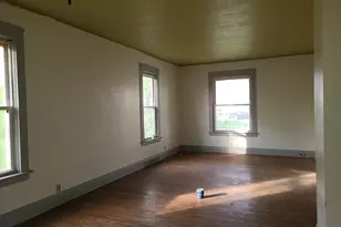 731 Napoleon St, Rockford, IL 61103 - Photo 5