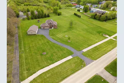 102 Westfield Road, Winnebago, IL 61088 - Photo 35