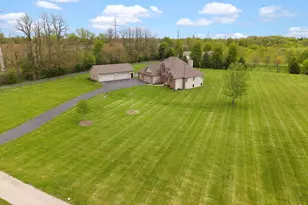 102 Westfield Rd, Winnebago, IL 61088 - Photo 33