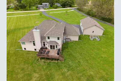 102 Westfield Road, Winnebago, IL 61088 - Photo 41