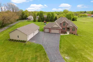 102 Westfield Rd, Winnebago, IL 61088 - Photo 37