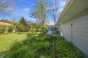 1311 Coolidge Pl, Rockford, IL 61107 - Photo 41