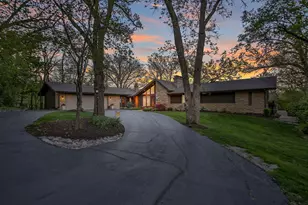 12304 N Ledges Dr, Roscoe, IL 61073 - Photo 1