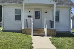 1016 10th St, Lasalle, IL 61301 - Photo 1