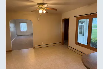 13546 N Showers Road, Orangeville, IL 61060 - Photo 9
