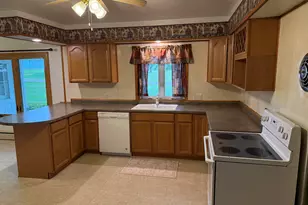 13546 N Showers Rd, Orangeville, IL 61060 - Photo 5