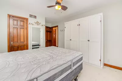 380 Greenwood Avenue, East Dubuque, IL 61025 - Photo 13