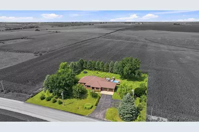 9096 E Stagecoach Trail, Warren, IL 61087 - Photo 33