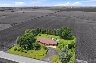 9096 E Stagecoach Trail, Warren, IL 61087 - Photo 33
