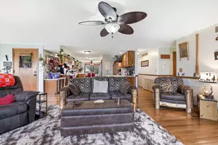 9096 E Stagecoach Trail, Warren, IL 61087 - Photo 3
