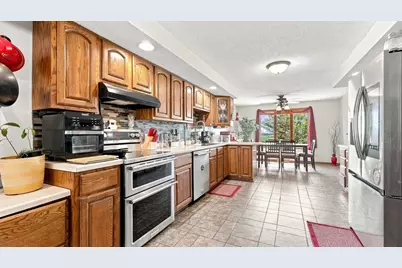 9096 E Stagecoach Trail, Warren, IL 61087 - Photo 3