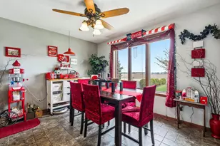 9096 E Stagecoach Trail, Warren, IL 61087 - Photo 5