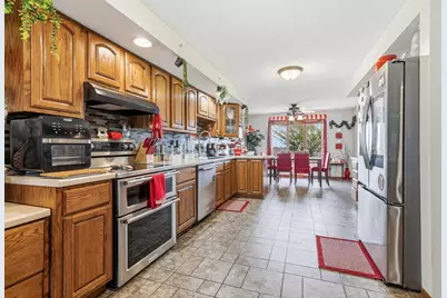 9096 E Stagecoach Trail, Warren, IL 61087 - Photo 7