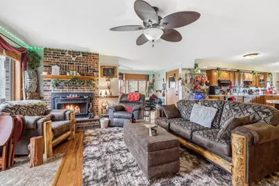 9096 E Stagecoach Trail, Warren, IL 61087 - Photo 7
