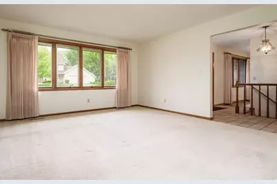 2183 Chenowith Court, Rockford, IL 61107 - Photo 5