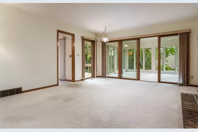 2183 Chenowith Court, Rockford, IL 61107 - Photo 9