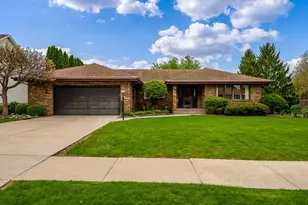 2183 Chenowith Ct, Rockford, IL 61107 - Photo 1