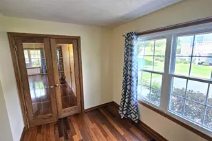 222 Lily Ln, Rockford, IL 61107 - Photo 7