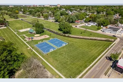 801 18th Street, Rockford, IL 61104 - Photo 7