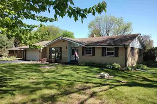 8739 Belvoir Dr, Belvidere, IL 61008 - Photo 3