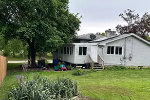 220 Beacon Dr, Belvidere, IL 61008 - Photo 29