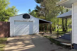 1319 Barton Blvd, Rockford, IL 61103 - Photo 3