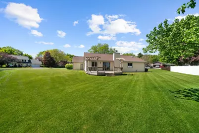 1616 Highridge Road, Rockford, IL 61108 - Photo 35