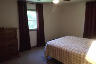 642 Homestead Ln, Rockford, IL 61102 - Photo 9